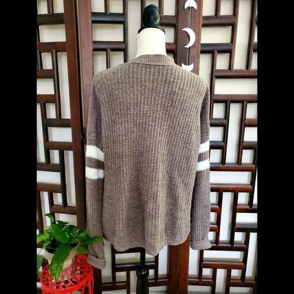 Closet Space Cardigan (Size L) - Picture 3 of 5